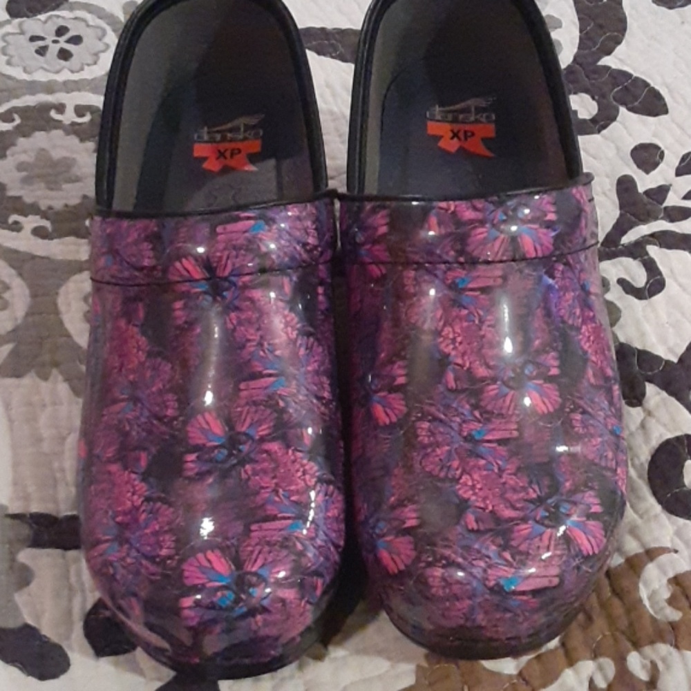Brand new dansko shoes